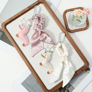 Porte-clés et pendentif de sac créatif en cuir multicolore tressé à la main, motif <span class=keywords><strong>Teckel</strong></span>, fleur et étoile - Product Image 3