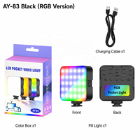 Mini Lampe Vidéo LED RGB, Lumière d'Appoint de Poche Rechargeable 2700K-6500K avec Griffe Porte-Accessoire pour Appareil Photo, Téléphone, Selfie et Vlogging
