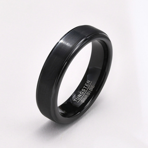 Anillo de Tungsteno Delgado de 5 mm con Acabado Mate Cepillado en Oro y Negro para Hombre y Mujer, Joyería Fina - Product Image 4