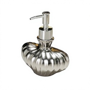 Distributeur de savon en métal moderne, forme personnalisée, pompe à lotion pour lavage des mains, bouteille pour ensembles de salle de bain, décoration moderne - Product Image 1