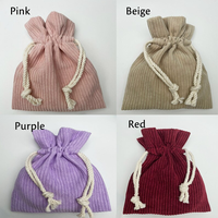 Pochettes à bijoux en velours côtelé doux de couleur personnalisée avec cordon de serrage, petits sacs à masques pour cadeaux