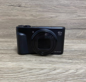 Zoom óptico de 40x + video 4K: el SX740 HS es un telescopio de viaje que cabe en tu bolsillo! - Product Image 1