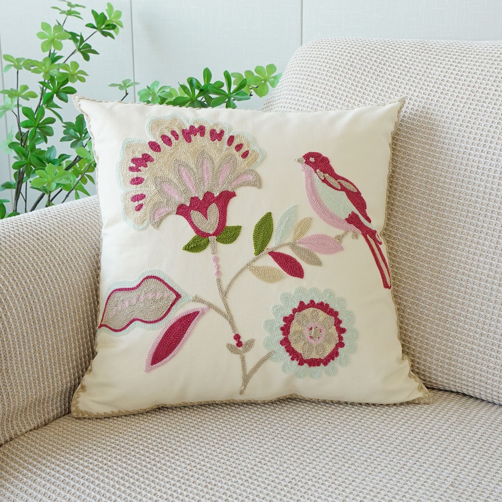 Urraca en la rama-rosa violeta-160g