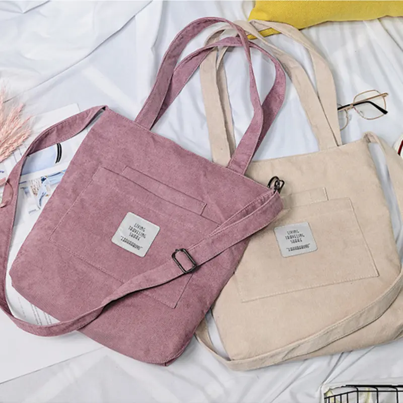 Donne calde di vendita che acquistano una borsa a tracolla in velluto a coste con stampa Logo personalizzata di grande capacità con tasca