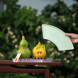 Assiette à fruits en céramique, forme irrégulière, motif ondulé, plateau décoratif pour la présentation du Nouvel An chinois - Product Image 1