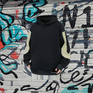 Sweat-shirt à capuche noir à manches contrastées pour homme, coupe ample, à manches longues, pour un look décontracté en automne - Product Image 2
