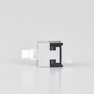 Interrupteur à bouton-poussoir tactile autobloquant 7x7mm DIP 3 broches 12V 0.05A 3 broches 12.4mm de hauteur Boîtier en <span class=keywords><strong>PC</strong></span> ignifuge Contact en cuivre - Product Image 2