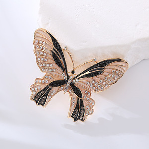 Europeu americano high-end borboleta broches acessórios de metal elegante cristal strass colorido broches moda - Product Image 4