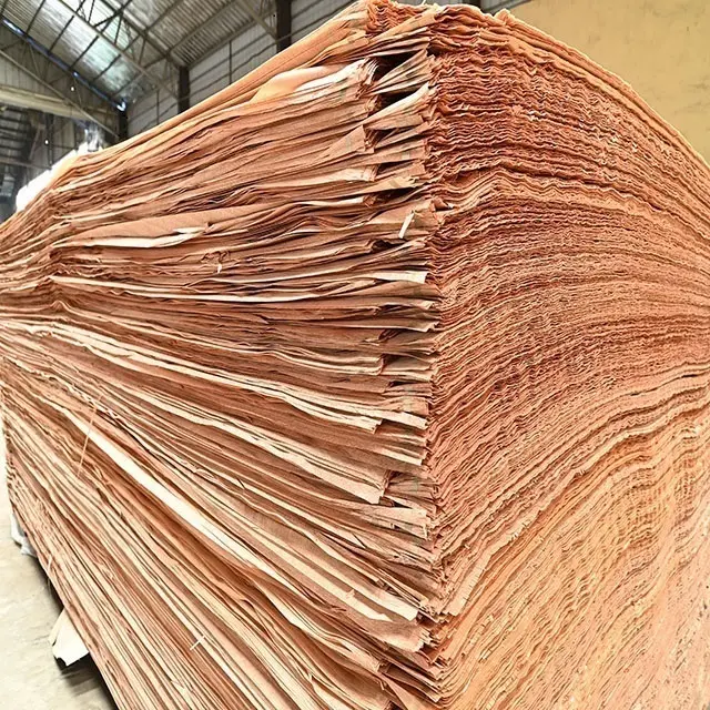 Placage d'okoumé d'usine du Gabon 0.2mm-0.8mm Placage en bois naturel