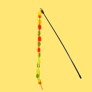 Palo de plástico largo para gatos, juguete para gatos resistente a mordeduras de autoentretenimiento con campana para mascotas, gatitos, suministros de ejercicio físico - Product Image 1