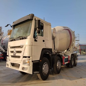 Camion malaxeur à béton SANY SINOTRUK HOWO 380HP Moteur diesel Bon état - Product Image 2