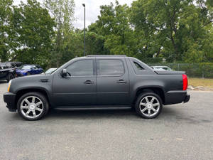 รถมือสองปี 2012 รุ่น Escalade EXT AWD Luxury 4 ประตู แบบกระบะ  เบาะหนัง กล้องมองหลัง พวงมาลัยซ้าย หลังคาซันรูฟ ไม่เคยเกิดอุบัติเหตุ - Product Image 5