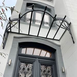 <span class=keywords><strong>Auvent</strong></span> <span class=keywords><strong>d</strong></span>'art <span class=keywords><strong>en</strong></span> <span class=keywords><strong>fer</strong></span> <span class=keywords><strong>forgé</strong></span> à la main de luxe conception de <span class=keywords><strong>d</strong></span>éfilement personnalisée <span class=keywords><strong>pour</strong></span> l'<span class=keywords><strong>entrée</strong></span> de la villa et la protection des fenêtres - Product Image 1