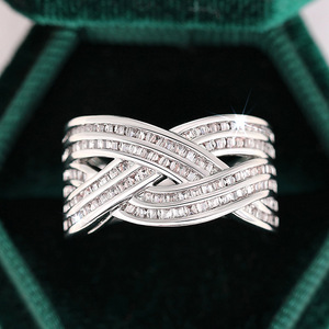 T0842 Anello di Lusso in Oro Bianco con Diamanti Taglio Baguette Colore D Naturale Gioielli da Sposa per Donna - Product Image 6