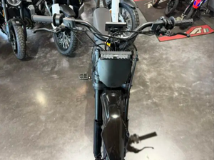 Motocicleta Eléctrica Todoterreno de Alto Rendimiento E Ride Pro SR, Motor de 25kW de Potencia Máxima, Estilo de Carreras de 70MPH, Motocicleta Enduro - Product Image 5