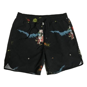 Nouveau produit innovant, vente en gros, short de plage imprimé numérique en polyester, short de planche, short d'été à la mode pour hommes - Product Image 4