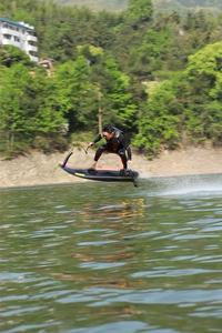 Planche de surf à moteur 48v Image plus grande <span class=keywords><strong>Fibre</strong></span> de carbone Stand électrique Su Propulsé par énergie électrique Sport Surf Ajouter à Comparer et Partager - Product Image 2