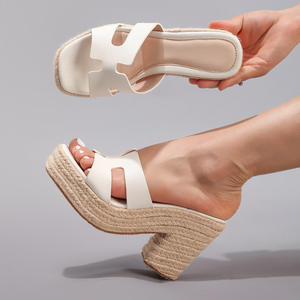 Sandales compensées à plateforme pour femmes, style espadrille à semelle épaisse, chaussures décontractées et confortables pour l'été - Product Image 1