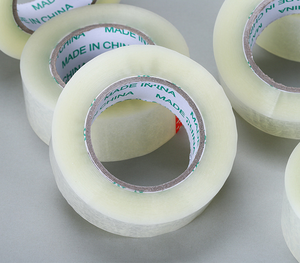 Bopp 45mm 48mm 50m 63ミクロン ラクバン カスタムロゴとサイズ印刷 Boppテープ 超透明梱包<span class=keywords><strong>OPP</strong></span>粘着テープ - Product Image 2