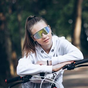 Lunettes de sport semi-cerclées TR90 personnalisées unisexe, nouvelle qualité supérieure, protection UV400, pour course à pied et cyclisme en extérieur, verres PC - Product Image 4