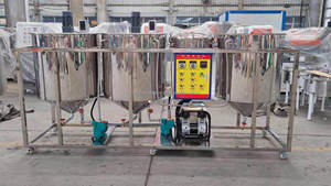 Usine de purification d'huile comestible à petite échelle, personnalisable pour différentes huiles, machine de raffinage d'huile, nouveau moteur en acier inoxydable - Product Image 2