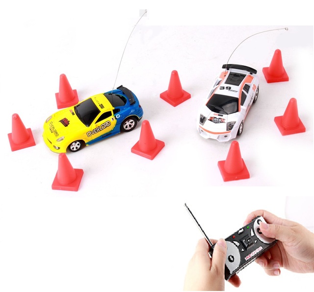 Carro De Juguete Small Canned 1:63 Mini Remote Control Car Cans Charging Four-way Miniature Toy Rc Car