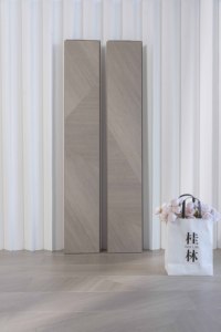 Plancher <span class=keywords><strong>stratifié</strong></span> imperméable en chêne AC4, plancher <span class=keywords><strong>stratifié</strong></span> de 8 <span class=keywords><strong>mm</strong></span> d'épaisseur, plancher en bois de 12 <span class=keywords><strong>mm</strong></span>, chêne blanc - Product Image 5