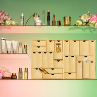 Calendrier de l'Avent de Luxe Réutilisable Auto-élevant pour Soins de la Peau et Maquillage, Coffret Cadeau Cosmétique, Design Matelassé Fil Doré, Forme Livre