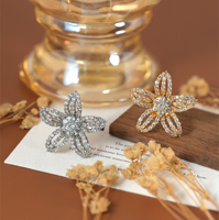 Glänzender Kubischer Zirkonia 18 K Vergoldeter Brautschmuck Sonnenblumenförmiger Ring Anillos Para Mujer