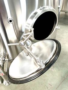 Tangki Pencampur Penyimpanan Baja Tahan Karat Baru 20000L 20Ton untuk Alkohol Tequila Vodka Minuman Keras Berbagai Ukuran 10000L 7000L 5000L 3000L 2000L - Product Image 6