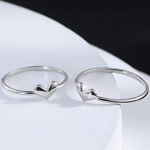 Anello decorativo giapponese coreano a forma di cuore, ornamento minimalista e dolce per l'uso quotidiano, per donne che si spostano ogni giorno. - Product Image 5