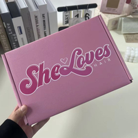 Maßgefertigte Rosa Geschenkverpackungsboxen mit Logo Abbaubare Logistik-Faltschachteln und Versandboxen für Kleidungsverpackungen