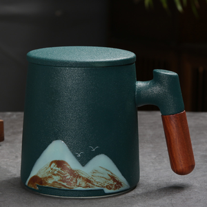 Mug en céramique avec poignée en bois imprimable avec logo, filtre à thé intégré, couleur personnalisée et motif de dessin animé pour les fêtes - Product Image 4