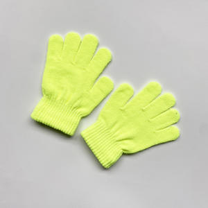 Sarung Tangan Pelajar Warna Solid Tahan Dingin dan Hangat untuk Musim Dingin, Wol Mink untuk Bersepeda, 26 Pasang Per Set, Penjualan Langsung Pabrik dan Grosir - Product Image 3