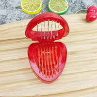 Lot de 2 trancheuses en plastique rouge faciles à démonter et séparateur de fraises avec lame en acier inoxydable Gadgets pour fruits