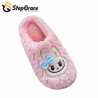 StepGrace vente en gros de nouvelles pantoufles antidérapantes de dessin animé Labubu pantoufles plates personnalisées chaudes d'hiver pour les femmes