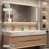 OEM 2025 Juerte Meubles de salle de bain en marbre doré, Table à manger, Bureau, Panneau de meuble en cuivre, Miroir, Robinet de lavabo, Coiffeuse en pierre