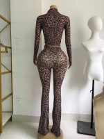 Ensemble de sport 2 pièces personnalisé pour femme avec logo, veste à manches longues à fermeture éclair dorée, short taille haute et bandeau – Tenue d'été 2026