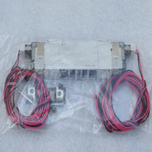 Yeni Orijinal Hazır GE229R-00-E22H-3 Depo Endüstriyel Otomasyon PLC Programlama Kontrol Cihazı - Product Image 1