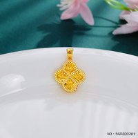 Liontin Teratai Emas 24K Mewah untuk Wanita 999 Perhiasan Buddha Emas Murni Pakaian Sehari-hari Pesona Bunga Bertema 5GDZ00261