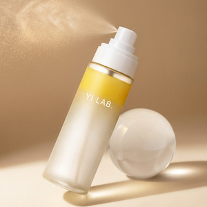 Sérum Coreano Bi-Fásico en Bruma con Vitamina C Hidratante y Colágeno Profundo para Piel Seca y Fijación de Maquillaje Efecto Piel de Cristal - Product Image 4