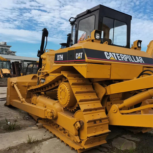 Bulldozer D7H Usado (Fabricado en Japón) con Capacidad de Empuje de 4m y Alto Momento de Carga en Venta - Product Image 1