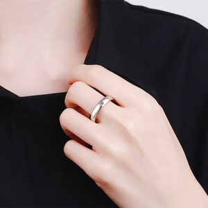 Eternity Jewelry S925 纯银单石戒指 GRA 证书 0.2 克拉 VVs1 莫桑石结婚戒指 男女款 - Product Image 4