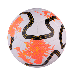 Ballon de football personnalisé avec logo promotionnel, cousu à la machine, texture diamant, PVC, pour la récréation des enfants, fabriqué au Vietnam, vente en gros - Product Image 2