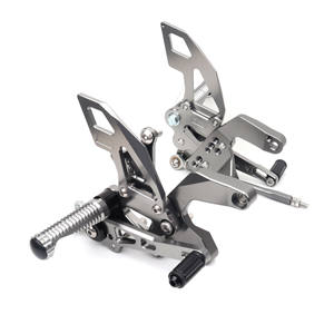 Juego de piezas traseras de aleación de aluminio CNC para motocicleta, reposapiés de alta calidad para <span class=keywords><strong>KAWASAKI</strong></span> <span class=keywords><strong>z1000</strong></span>, z1000r, <span class=keywords><strong>2022</strong></span>, 2021, 2020, 2019, 2018, 2017 - Product Image 5