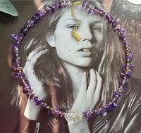 Collar Boho con Piedras Naturales, Amatista en Trozos y Colgante de Cristal de Cuarzo, Gema Morada con Cuentas, Regalo para Él o Ella