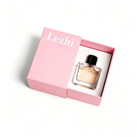 Boîte de bouteille de parfum de luxe avec logo personnalisé emballage en papier de parfum boîte de parfum cadeau à tiroir carré emballage avec bouteille en verre
