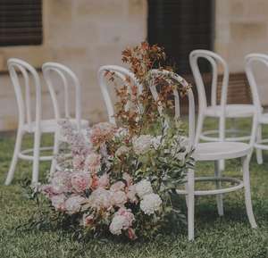 Chaises en résine blanche empilables résistantes aux UV pour l'extérieur - Product Image 4