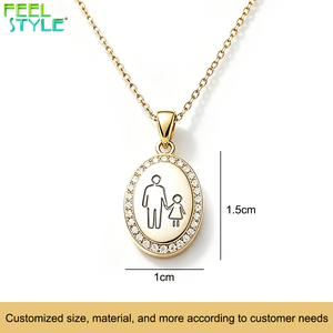 Collana con Ciondolo Ovale <span class=keywords><strong>in</strong></span> Acciaio Inossidabile '<span class=keywords><strong>Padre</strong></span> e <span class=keywords><strong>Figlio</strong></span> Mano nella Mano', Finitura Liscia, Regalo per la Festa del Papà - Product Image 2