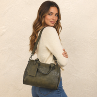 Bolso Boston de Cuero de Grano Completo para Mujer, Estilo Vintage, Color Cognac, Hecho a Mano, con Patina Pulida, Herrajes de Latón Antiguo, Cierre Superior con Cremallera
